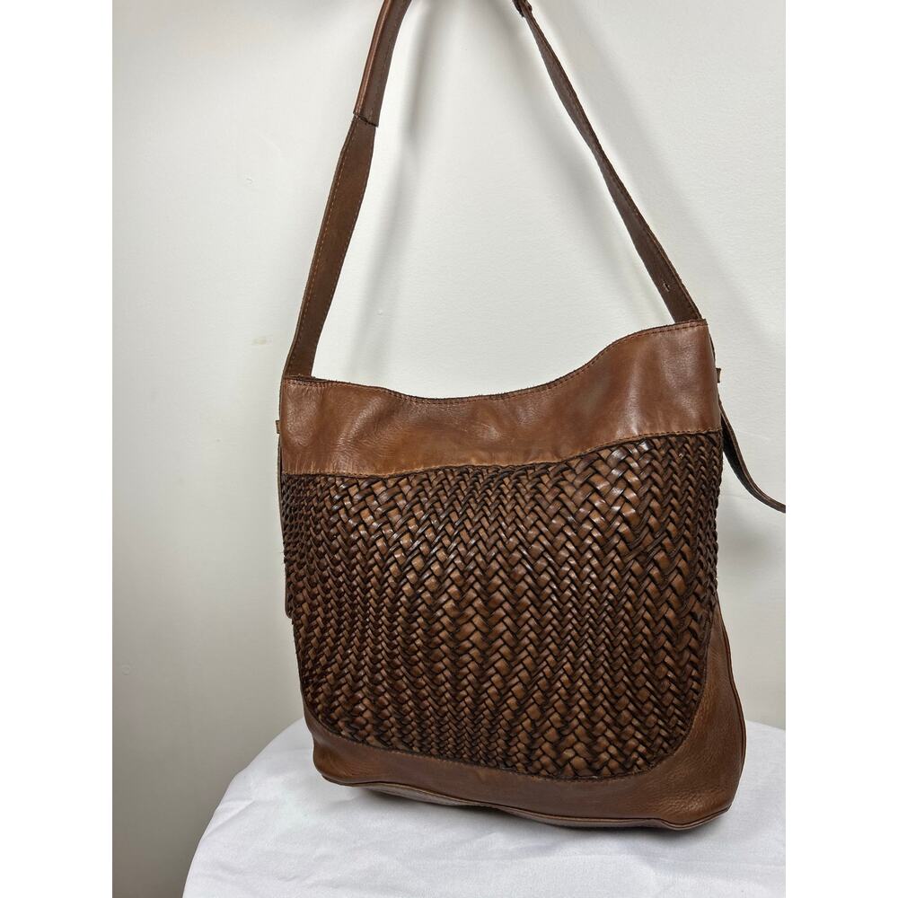 Marta Ponti Brown Woven genuine Leather
Shoulder Bag 13“ x 13“ happy minimalist - Picture 12 of 13